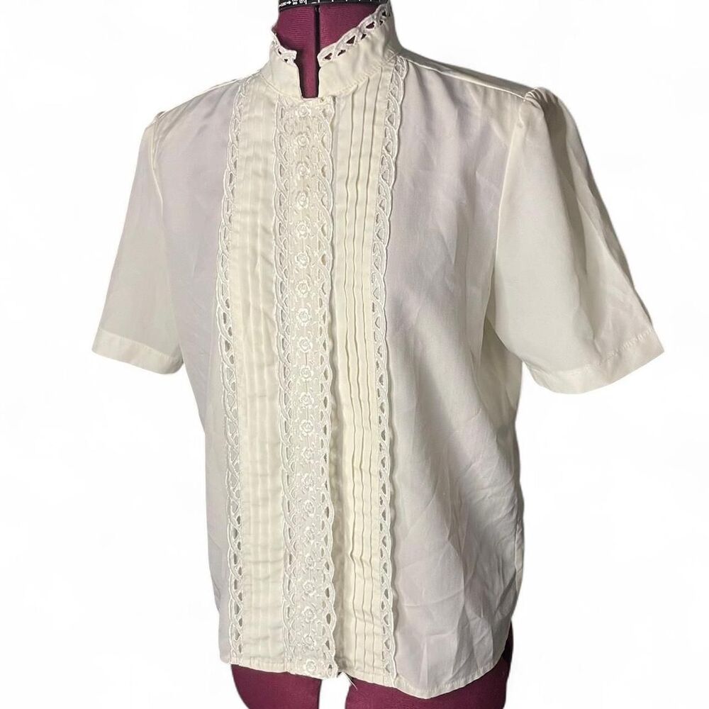 True Vintage White Frilly Lace-Embellished Top - Picture 2 of 8